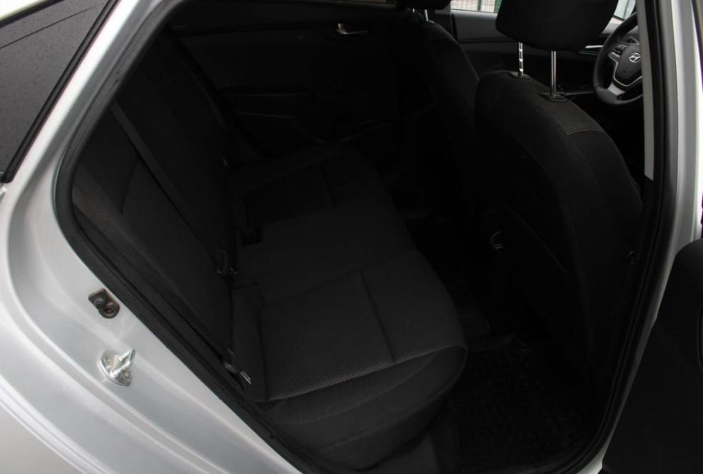 Hyundai Solaris II Саратов  - изображение 23
