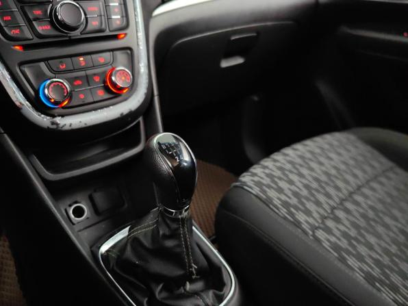 Opel Mokka I с пробегом 2014 года, цена 838 000 рублей, 174000 км, внедорожник, Автокод Объявления