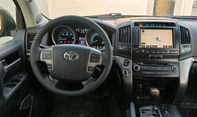 Toyota Land Cruiser 200 Series с пробегом 2008 года, цена 2 598 000 рублей, 240809 км, внедорожник, Автокод Объявления