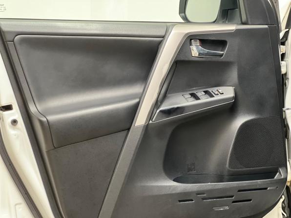 Toyota RAV4 IV (XA40) Рестайлинг с пробегом 2019 года, цена 2 799 000 рублей, 159684 км, внедорожник, Автокод Объявления