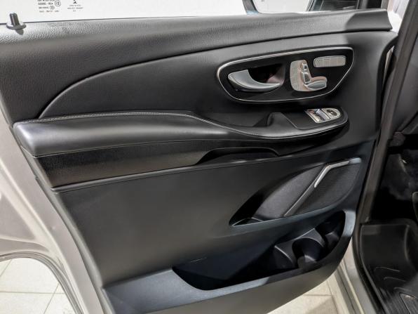 Mercedes-Benz V-Класс III (W447) Рестайлинг с пробегом 2022 года, цена 7 150 000 рублей, 65236 км, минивэн, Автокод Объявления