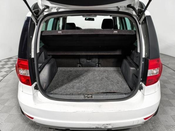 Skoda Yeti I Рестайлинг с пробегом 2014 года, цена 1 037 960 рублей, 173000 км, внедорожник, Автокод Объявления