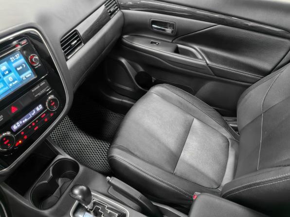 Mitsubishi Outlander III Рестайлинг 2 с пробегом 2016 года, цена 2 480 000 рублей, 71100 км, внедорожник, Автокод Объявления