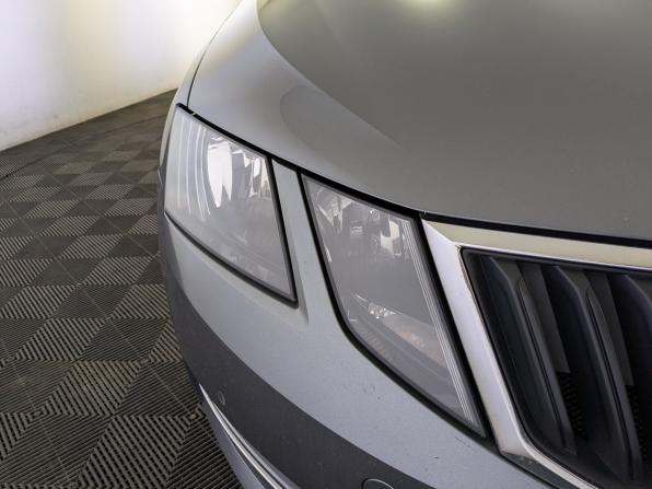 Skoda Octavia III (A7) Рестайлинг с пробегом 2019 года, цена 1 950 000 рублей, 99888 км, лифтбек, Автокод Объявления