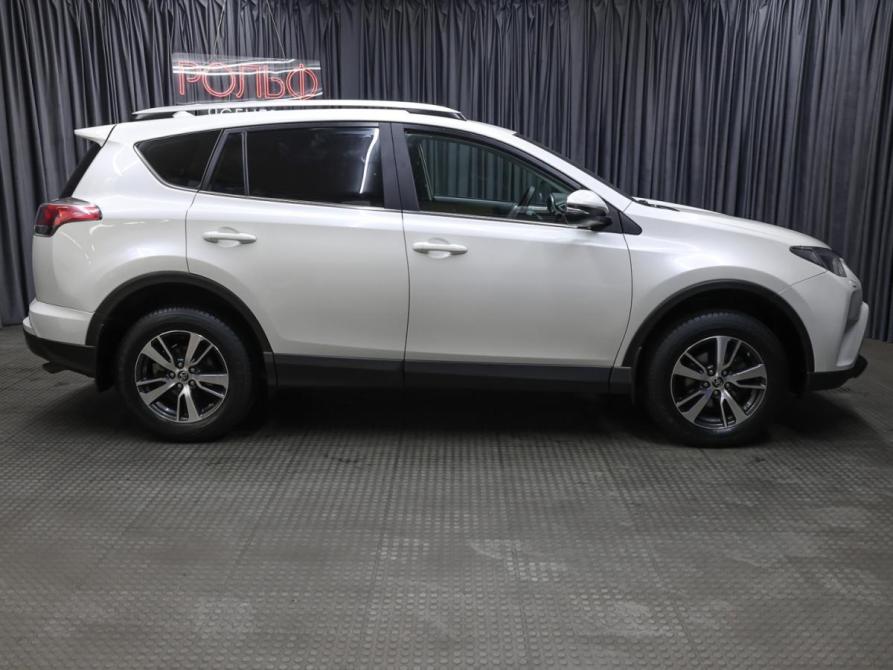 Toyota RAV4 IV (XA40) Рестайлинг Москва  - изображение 4