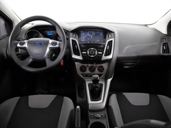Ford Focus III с пробегом 2012 года, цена 569 000 рублей, 252191 км, хэтчбек, Автокод Объявления