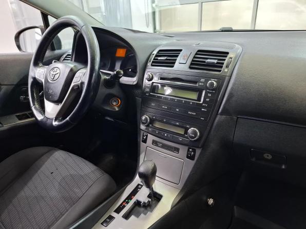 Toyota Avensis III с пробегом 2010 года, цена 800 000 рублей, 391000 км, седан, Автокод Объявления