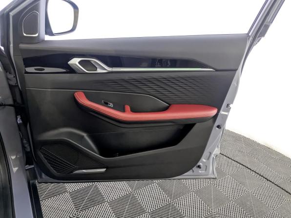 Geely Coolray I Рестайлинг с пробегом 2023 года, цена 2 295 000 рублей, 13241 км, внедорожник, Автокод Объявления