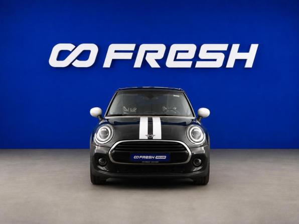 Mini Hatch III (F55/F56) Рестайлинг с пробегом 2020 года, цена 2 400 050 рублей, 85789 км, хэтчбек, Автокод Объявления