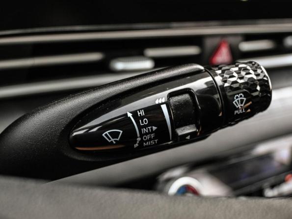 Hyundai Elantra VII (CN7) Рестайлинг с пробегом 2023 года, цена 2 099 000 рублей, 56987 км, седан, Автокод Объявления