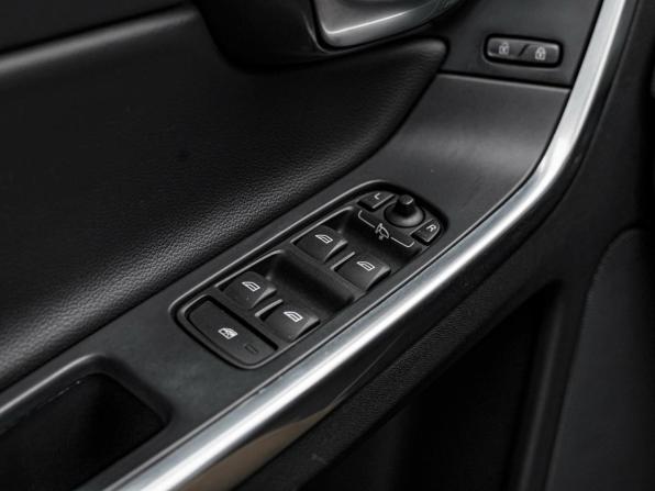Volvo XC60 I с пробегом 2012 года, цена 1 220 000 рублей, 262838 км, внедорожник, Автокод Объявления