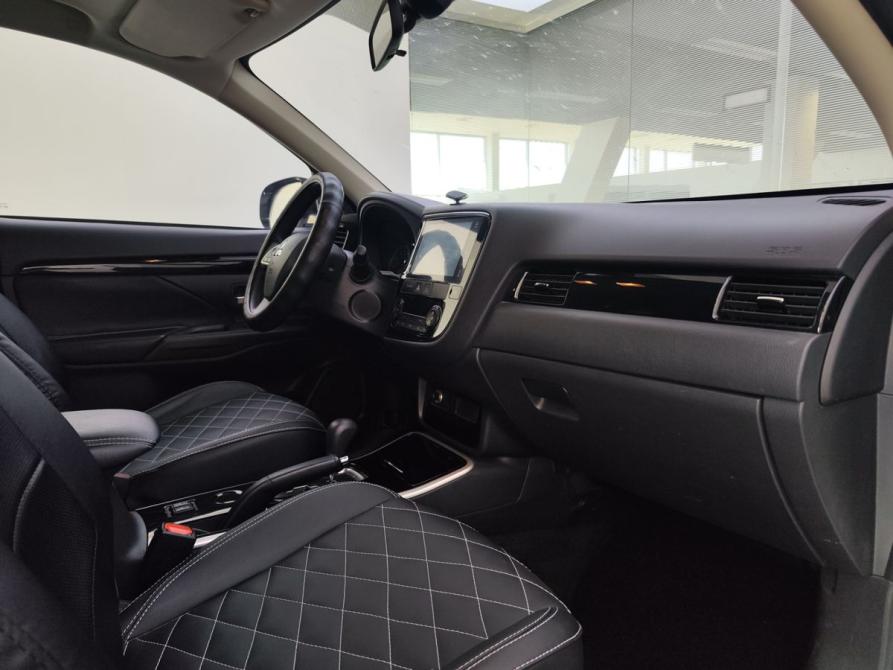 Mitsubishi Outlander III Рестайлинг 3 Уфа  - изображение 13
