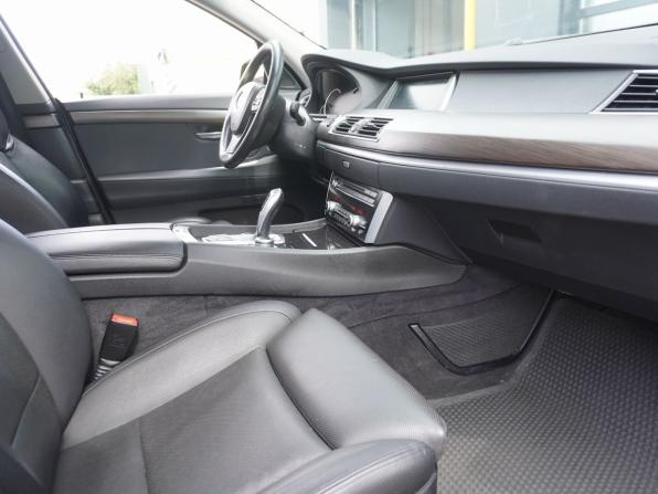 BMW 5 серии VI (F10/F11/F07) с пробегом 2013 года, цена 2 460 000 рублей, 132189 км, универсал, Автокод Объявления