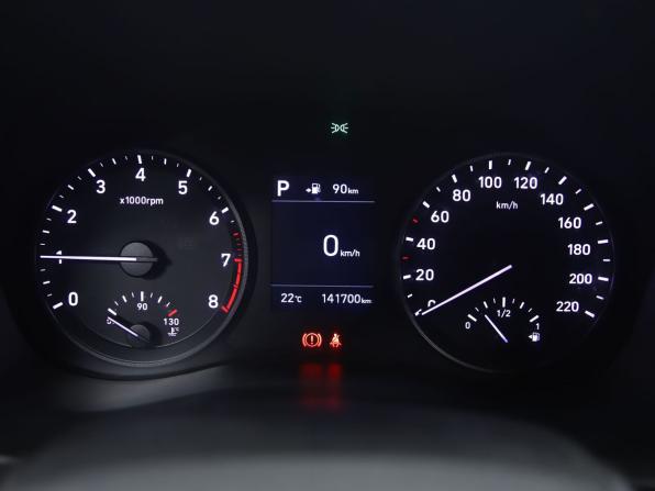 Hyundai Solaris II с пробегом 2017 года, цена 1 230 000 рублей, 141700 км, седан, Автокод Объявления