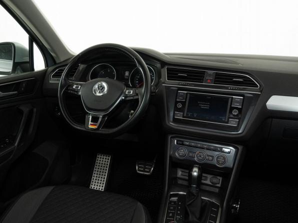 Volkswagen Tiguan II с пробегом 2017 года, цена 2 240 000 рублей, 199000 км, внедорожник, Автокод Объявления