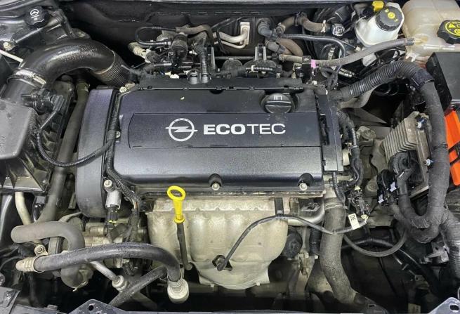 Opel Astra J Рестайлинг с пробегом 2014 года, цена 922 423 рубля, 112692 км, хэтчбек, Автокод Объявления