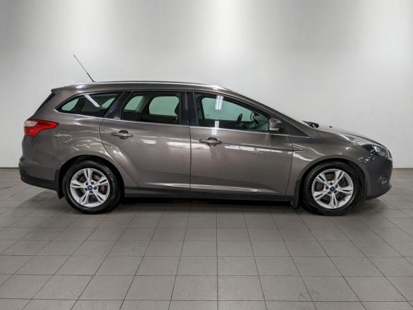 Ford Focus III с пробегом 2013 года, цена 990 000 рублей, 82013 км, универсал, Автокод Объявления