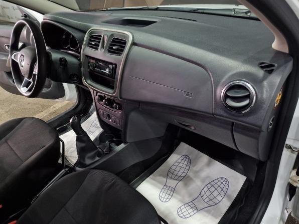 Renault Logan II Рестайлинг с пробегом 2019 года, цена 1 100 000 рублей, 32152 км, седан, Автокод Объявления