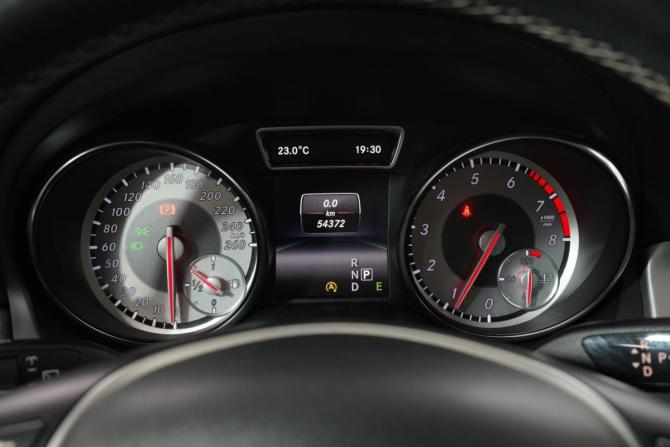 Mercedes-Benz GLA I (X156) с пробегом 2015 года, цена 2 700 000 рублей, 54365 км, внедорожник, Автокод Объявления