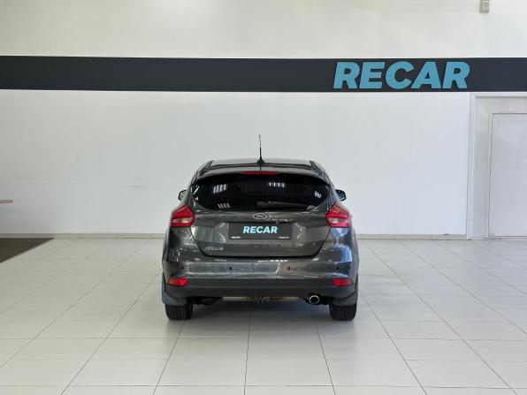 Ford Focus III Рестайлинг с пробегом 2018 года, цена 1 290 000 рублей, 111847 км, хэтчбек, Автокод Объявления