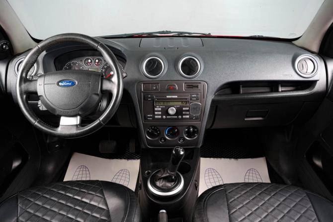 Ford Fusion I Рестайлинг с пробегом 2007 года, цена 499 000 рублей, 205000 км, хэтчбек, Автокод Объявления