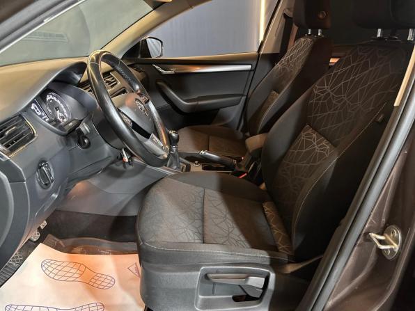 Skoda Octavia III (A7) Рестайлинг с пробегом 2018 года, цена 1 599 000 рублей, 128412 км, лифтбек, Автокод Объявления
