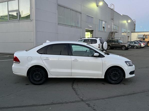 Volkswagen Polo V с пробегом 2014 года, цена 640 000 рублей, 181000 км, седан, Автокод Объявления