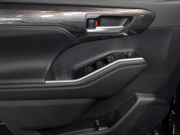 Toyota Highlander IV (XU70) с пробегом 2026 года, цена 5 300 000 рублей, 41 км, внедорожник, Автокод Объявления