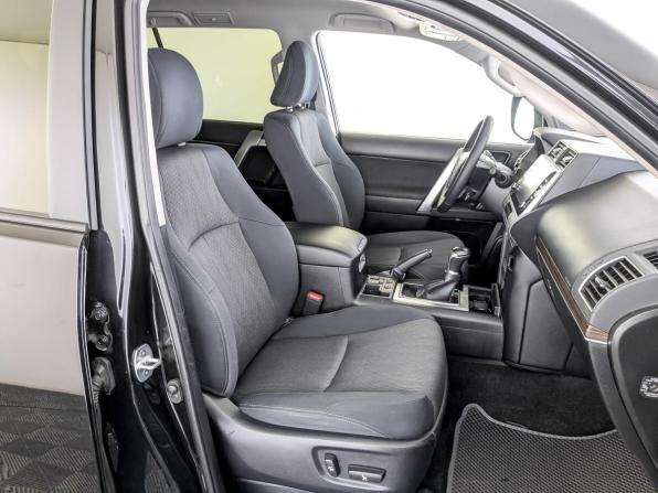 Toyota Land Cruiser Prado 150 Series Рестайлинг 3 с пробегом 2021 года, цена 5 630 000 рублей, 108602 км, внедорожник, Автокод Объявления
