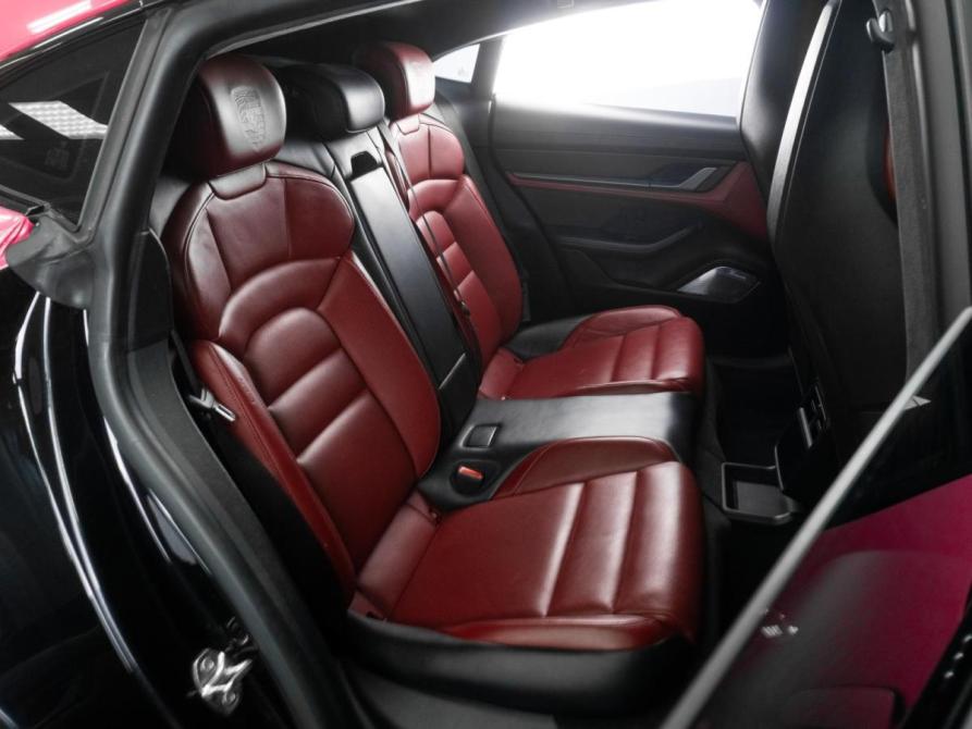 Porsche Taycan I Тюмень  - изображение 11