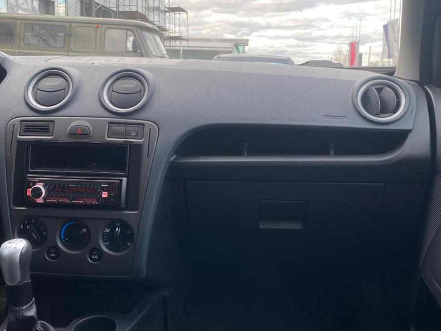 Ford Fusion I Рестайлинг Архангельск  - изображение 17