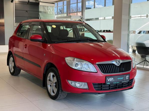 Skoda Fabia II Рестайлинг с пробегом 2013 года, цена 750 000 рублей, 164641 км, хэтчбек, Автокод Объявления