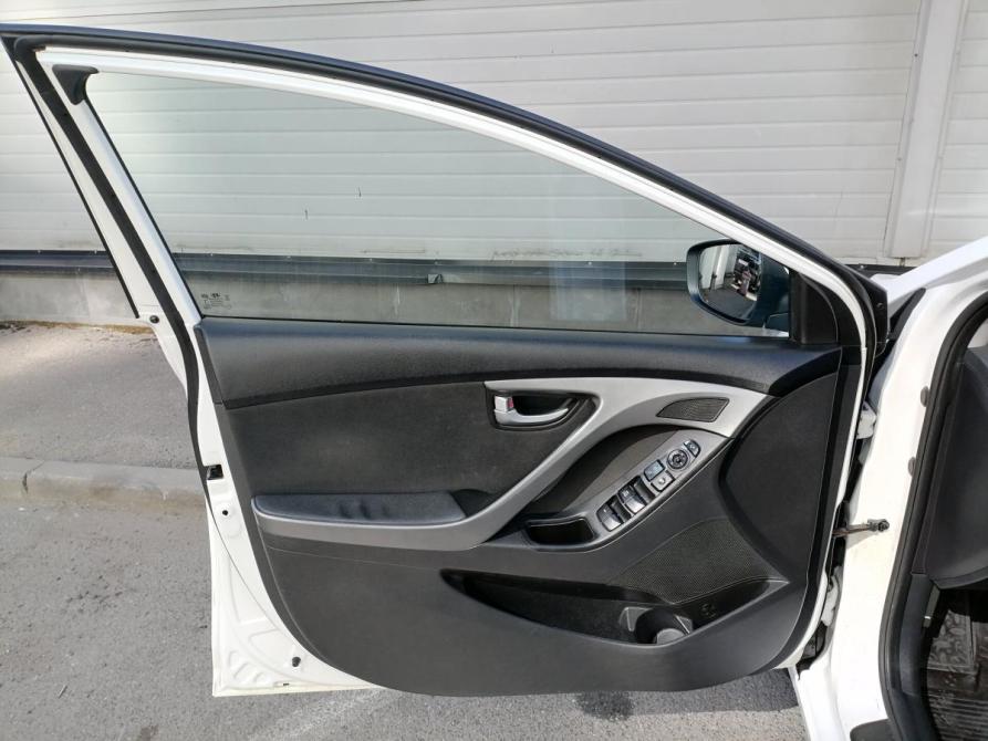 Hyundai Elantra V (MD) Рестайлинг Санкт-Петербург  - изображение 16