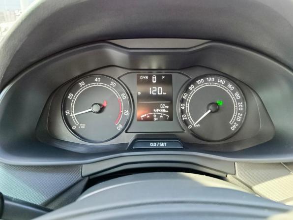 Skoda Rapid II с пробегом 2021 года, цена 1 529 995 рублей, 53490 км, лифтбек, Автокод Объявления