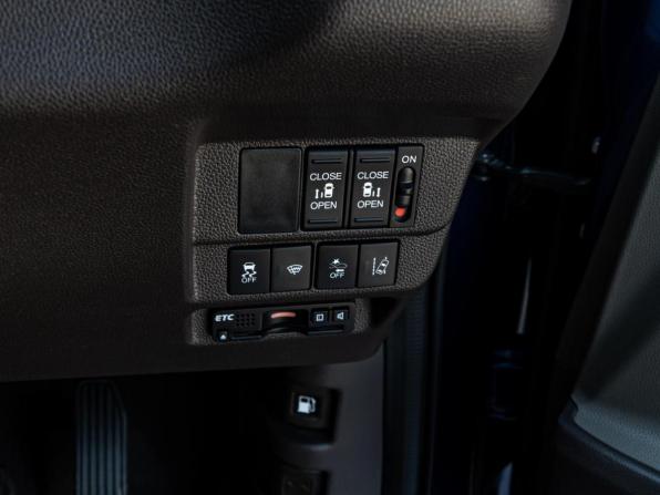Honda Freed II с пробегом 2018 года, цена 1 590 000 рублей, 150422 км, компактвэн, Автокод Объявления