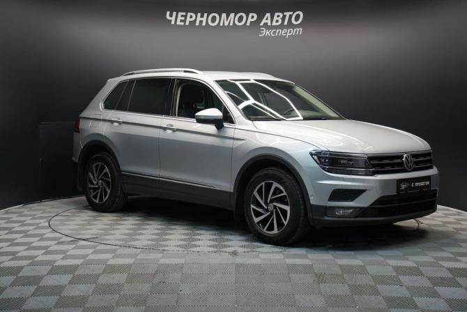 Volkswagen Tiguan II с пробегом 2018 года, цена 2 390 000 рублей, 133987 км, внедорожник, Автокод Объявления