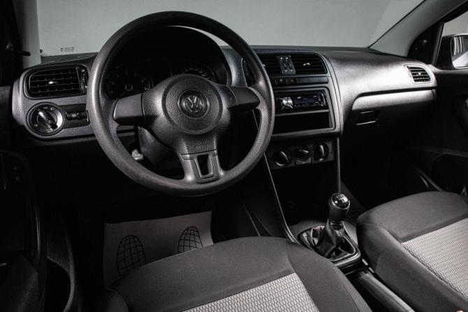Volkswagen Polo V с пробегом 2013 года, цена 629 000 рублей, 198000 км, седан, Автокод Объявления