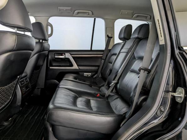 Toyota Land Cruiser 200 Series Рестайлинг 2 с пробегом 2019 года, цена 5 200 000 рублей, 253525 км, внедорожник, Автокод Объявления