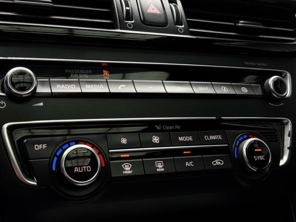 Kia Optima IV с пробегом 2017 года, цена 1 799 000 рублей, 185114 км, седан, Автокод Объявления