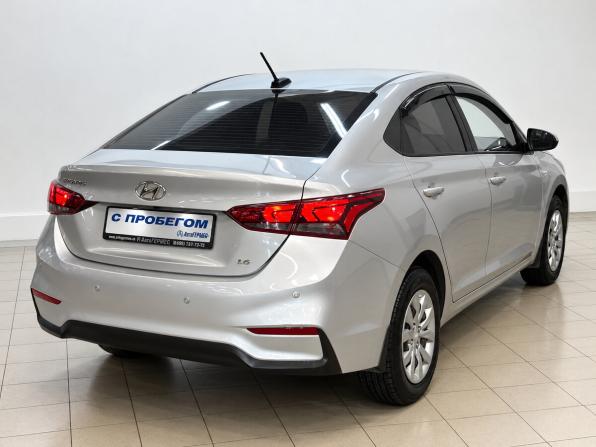 Hyundai Solaris II с пробегом 2018 года, цена 1 380 000 рублей, 72972 км, седан, Автокод Объявления