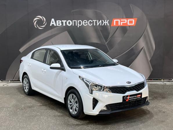 Kia Rio IV Рестайлинг с пробегом 2021 года, цена 1 240 000 рублей, 112796 км, седан, Автокод Объявления