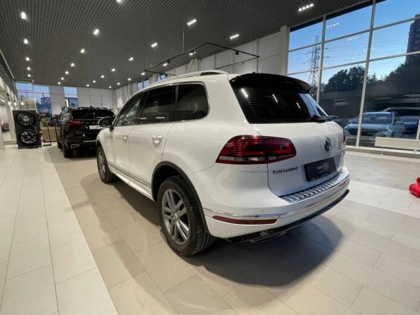 Volkswagen Touareg II Рестайлинг с пробегом 2016 года, цена 2 898 000 рублей, 208790 км, внедорожник, Автокод Объявления