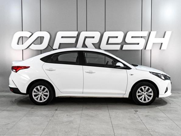 Hyundai Solaris II Рестайлинг с пробегом 2020 года, цена 1 469 000 рублей, 112484 км, седан, Автокод Объявления