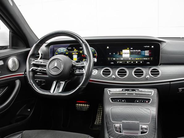 Mercedes-Benz E-Класс V (W213 S213 C238) Рестайлинг с пробегом 2021 года, цена 3 990 000 рублей, 138068 км, седан, Автокод Объявления