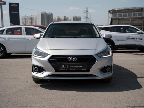 Hyundai Solaris II с пробегом 2019 года, цена 1 295 000 рублей, 181440 км, седан, Автокод Объявления