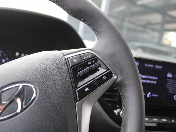 Hyundai Solaris II Рестайлинг с пробегом 2021 года, цена 1 769 000 рублей, 38922 км, седан, Автокод Объявления
