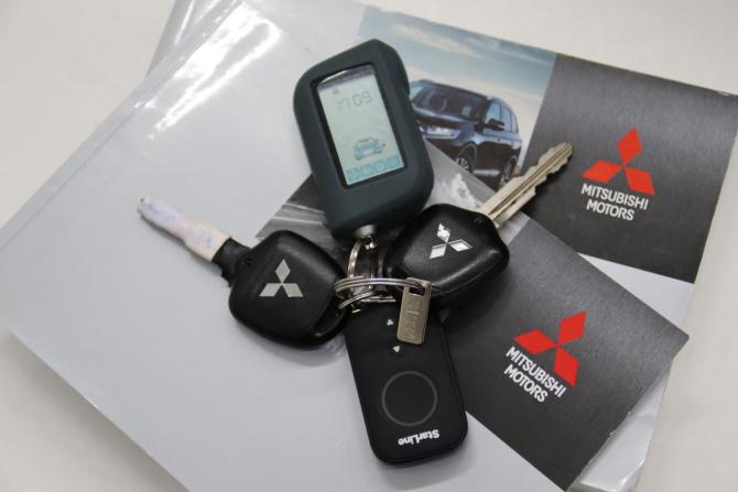 Mitsubishi Outlander III Рестайлинг 2 с пробегом 2016 года, цена 1 935 350 рублей, 118818 км, внедорожник, Автокод Объявления