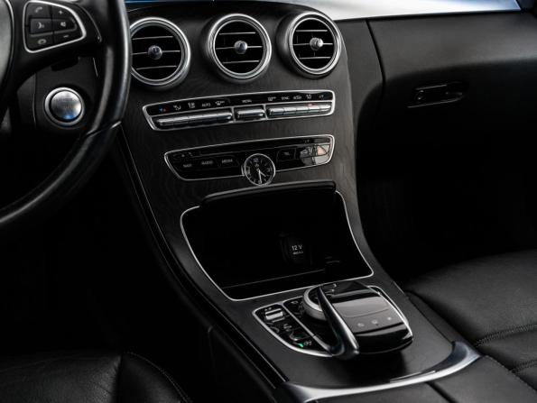 Mercedes-Benz C-Класс IV (W205) с пробегом 2016 года, цена 2 149 000 рублей, 142607 км, седан, Автокод Объявления