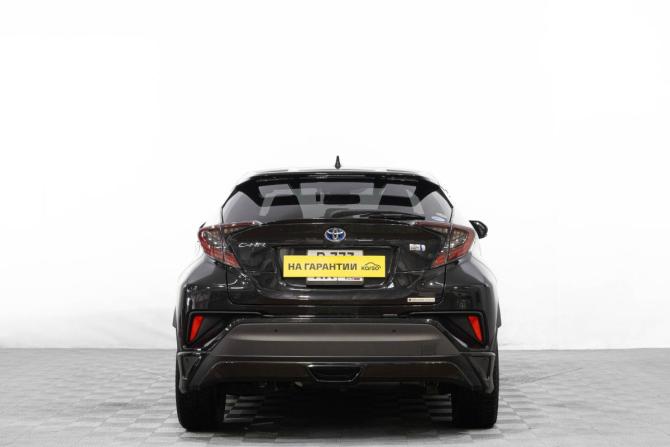 Toyota C-HR I с пробегом 2017 года, цена 2 199 000 рублей, 88000 км, внедорожник, Автокод Объявления