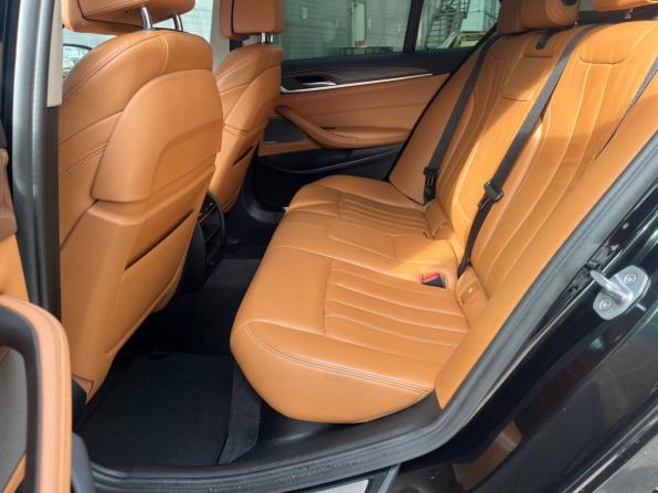 BMW 5 серии VII (G30/G31/G38) с пробегом 2018 года, цена 2 989 000 рублей, 139808 км, седан, Автокод Объявления